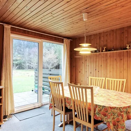 Vakantiehuis Arie - 500m From The Sea By Interhome